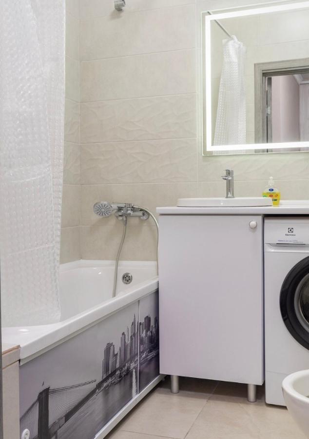 Жк Светлопарк Apartman Kijev Kültér fotó