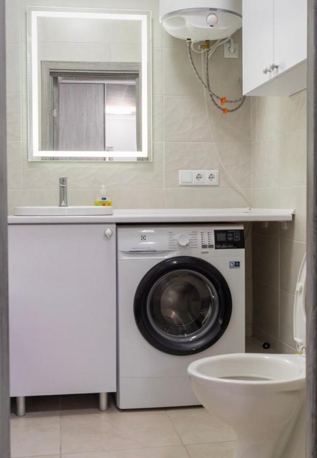 Жк Светлопарк Apartman Kijev Kültér fotó